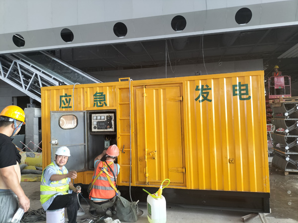 麦积怎样判断空气滤清器是否需要更换？